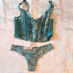 VICTORIA'S SECRET Teal Lace Lingerie Set NWT
